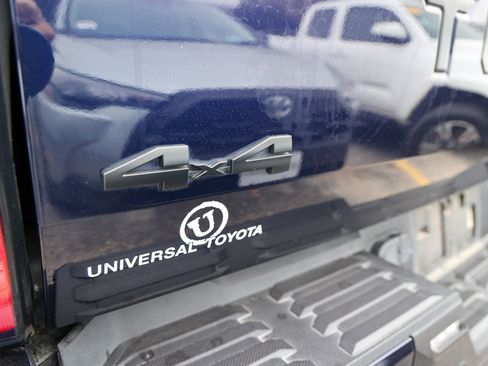 Used 2023 Toyota Tundra Platinum w/ Advanced Package image 11