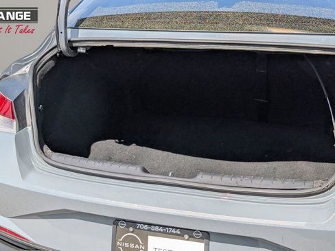 Used 2022 Hyundai Elantra SEL w/ Cargo Package image 12