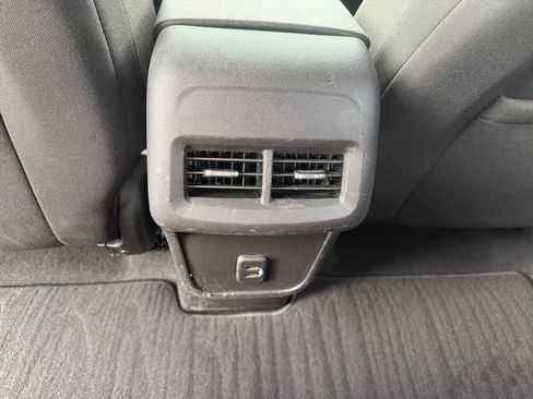 Used 2021 Chevrolet Equinox LT AWD/4WD image 19