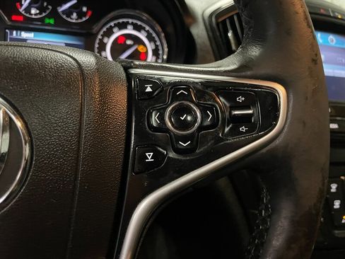 Used 2015 Buick Regal Premium FWD image 12