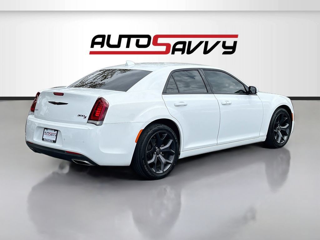 Used 2021 Chrysler 300 S RWD image 7