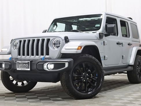 Used 2022 Jeep Wrangler Unlimited Sahara w/ Cold Weather Group image 6