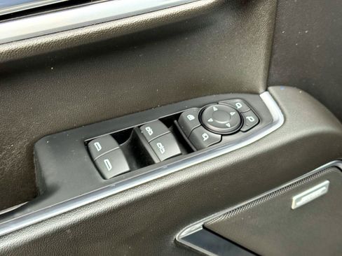 Used 2022 Chevrolet Silverado 1500 LTZ image 15