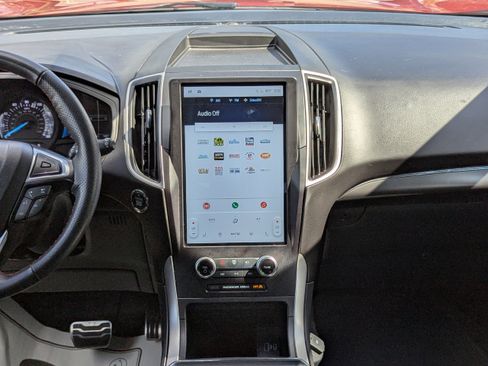 Used 2024 Ford Edge ST-Line image 15