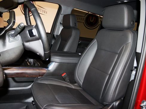 Used 2025 GMC Sierra 3500 SLT w/ SLT Premium Package image 46