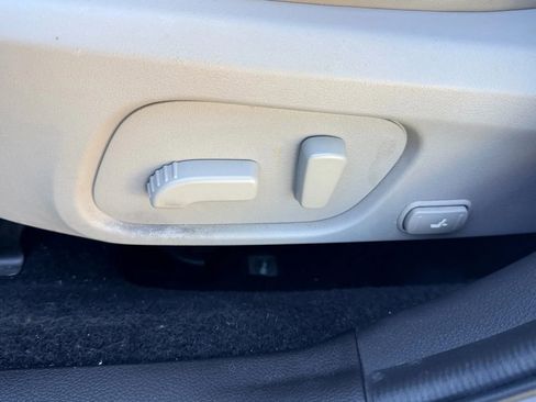 Used 2015 Subaru Forester 2.5i Touring image 19