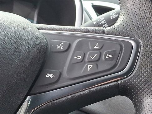 Used 2020 Chevrolet Equinox LS image 21