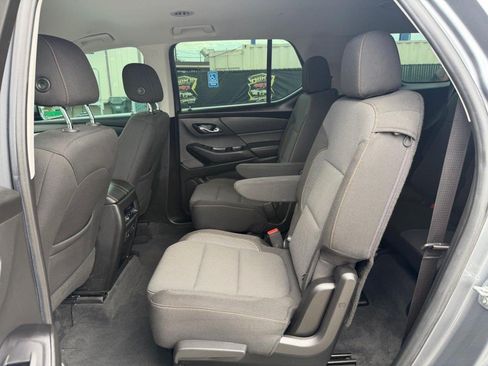 Used 2020 Chevrolet Traverse LT FWD image 42