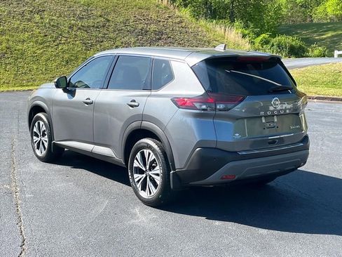 Used 2021 Nissan Rogue SV AWD/4WD image 3