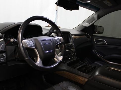 Used 2020 GMC Yukon XL Denali image 15