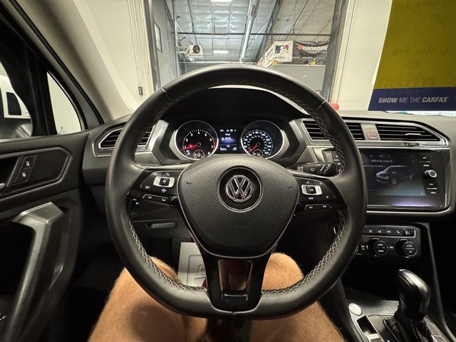 Used 2021 Volkswagen Tiguan SEL FWD image 23