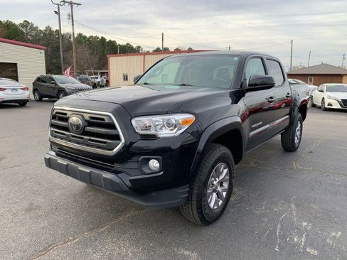 Used 2018 Toyota Tacoma SR5 image 7