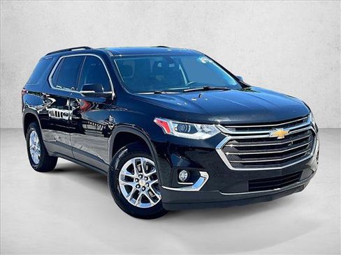 Used 2021 Chevrolet Traverse LT FWD image 12