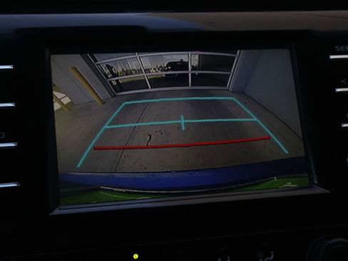 Used 2019 Toyota Camry LE image 14