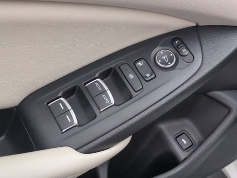 Used 2019 Honda Accord EX image 15