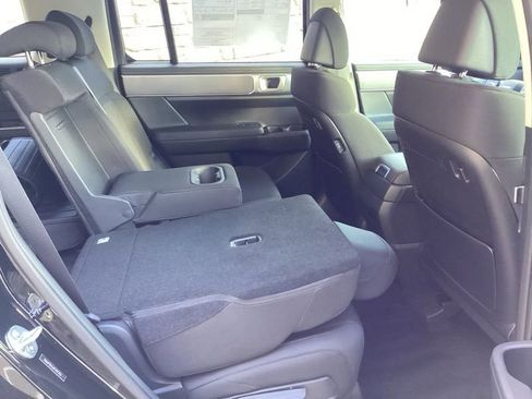 New 2026 Hyundai Santa Fe SE image 16