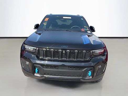 Used 2023 Jeep Grand Cherokee Trailhawk AWD/4WD image 2
