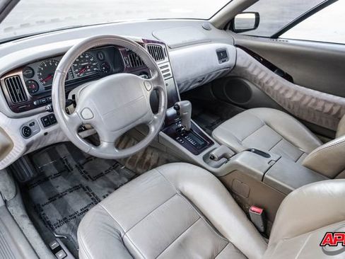 Used 1996 Subaru SVX LSi image 2