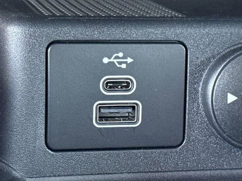 New 2026 Ford Escape SE w/ PHEV Premium Package FWD image 14