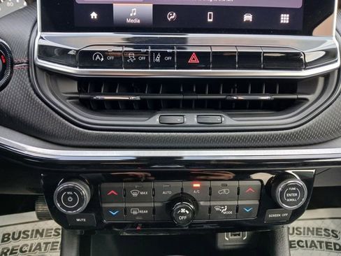 Used 2022 Jeep Compass Trailhawk image 24