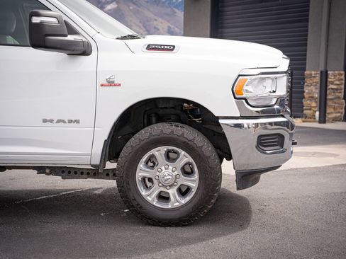 Used 2023 RAM 2500 Big Horn w/ Cold Weather Group image 4