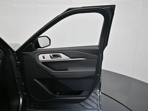 New 2026 Ford Explorer Active image 29