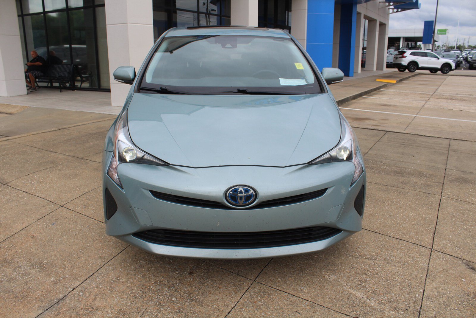 Used 2016 Toyota Prius Four w/ Advanced Technology Package FWD image 2