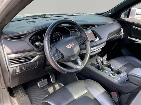 Used 2019 Cadillac XT4 Sport FWD image 12