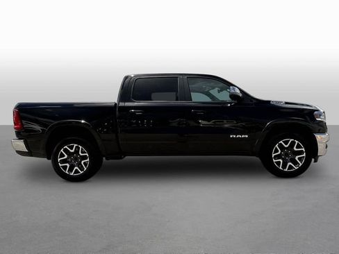 Used 2025 RAM 1500 Laramie AWD/4WD image 8