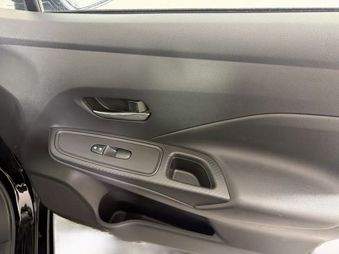 Used 2024 Nissan Versa SV FWD image 29