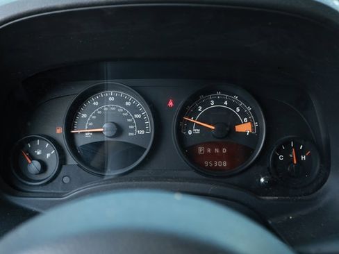Used 2017 Jeep Patriot High Altitude FWD image 7