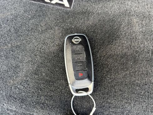 Used 2025 Nissan Sentra SV FWD image 21