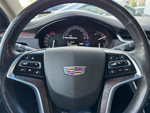 Used 2019 Cadillac XTS Luxury image 23