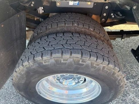 Used 2022 Ford F350 Lariat w/ Lariat Value Package AWD/4WD image 7