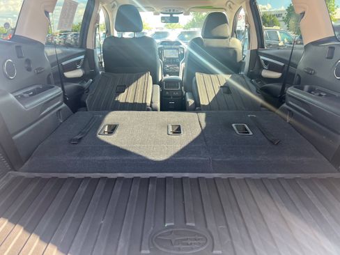 Used 2021 Subaru Ascent Touring AWD/4WD image 12
