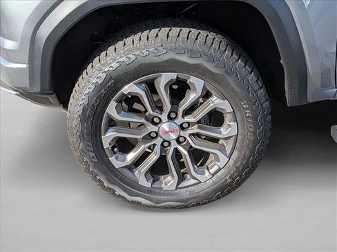 Certified 2026 GMC Canyon Denali image 15