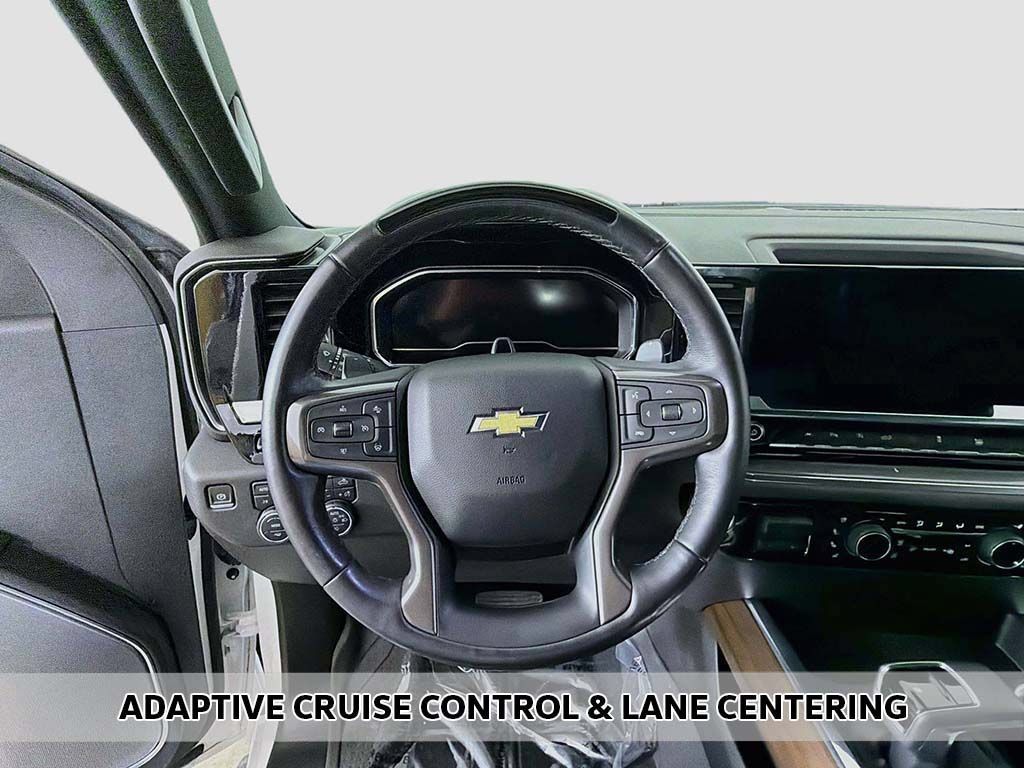 Used 2024 Chevrolet Silverado 1500 High Country w/ Technology Package AWD/4WD image 4