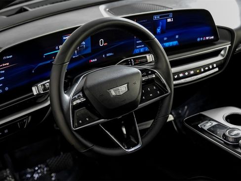 Used 2024 Cadillac Lyriq Tech image 15