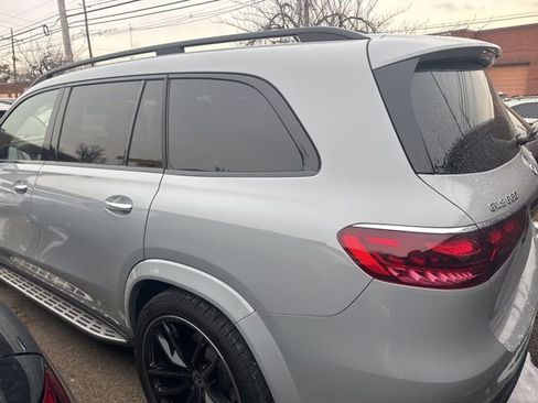 Used 2024 Mercedes-Benz GLS 580 GLS 580 image 10
