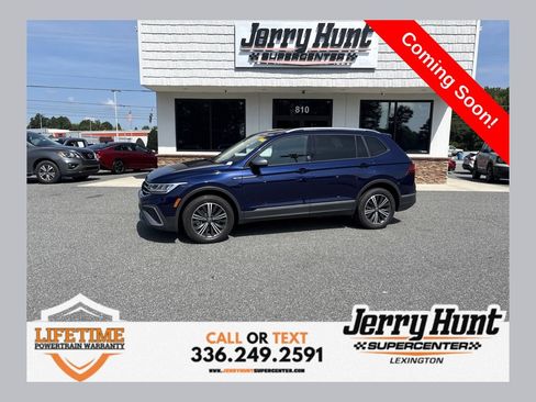 Used 2024 Volkswagen Tiguan Wolfsburg Edition FWD image 1
