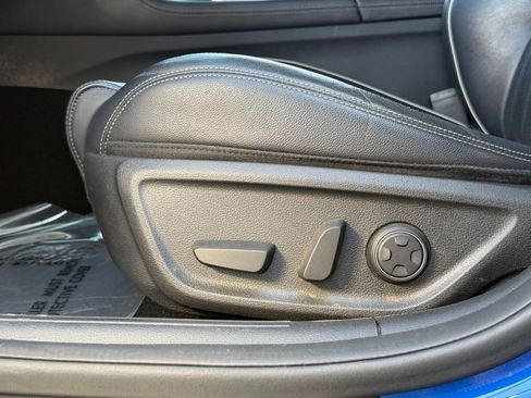 Used 2022 Genesis G70 2.0T w/ Prestige Package AWD/4WD image 27