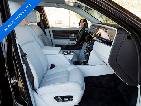 Used 2023 Rolls-Royce Phantom Sedan w/ The Phantom Package RWD image 38