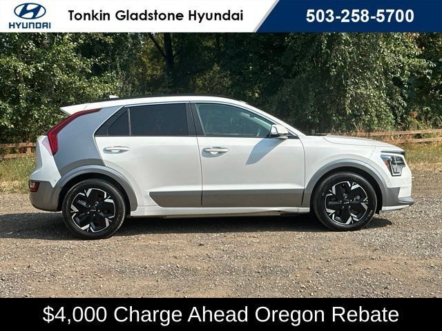 Used 2023 Kia Niro Wave FWD image 10