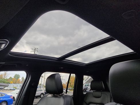 Certified 2025 Jeep Grand Cherokee Limited image 15