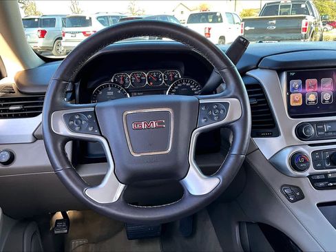Used 2015 GMC Yukon SLT image 6