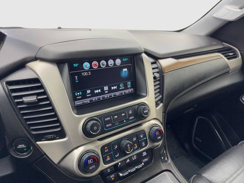 Used 2020 GMC Yukon Denali w/ Denali Premium Package RWD image 24