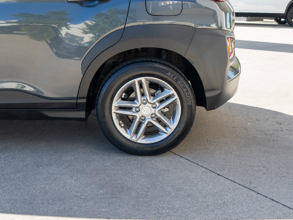 Used 2019 Hyundai Kona SE w/ Cargo Package FWD image 27
