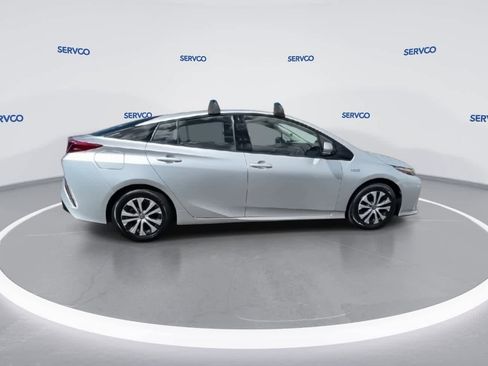 Used 2020 Toyota Prius Prime LE image 9