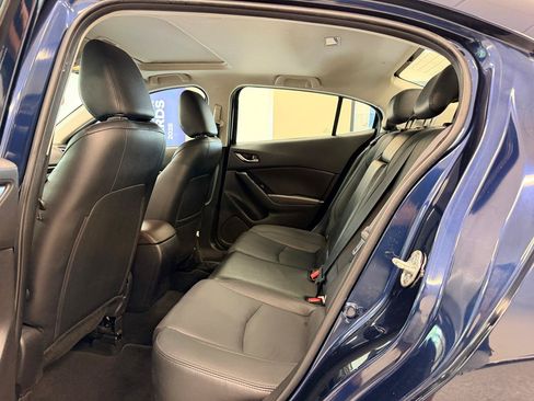Used 2018 MAZDA MAZDA3 Grand Touring w/ Premium Equipment Package FWD image 20