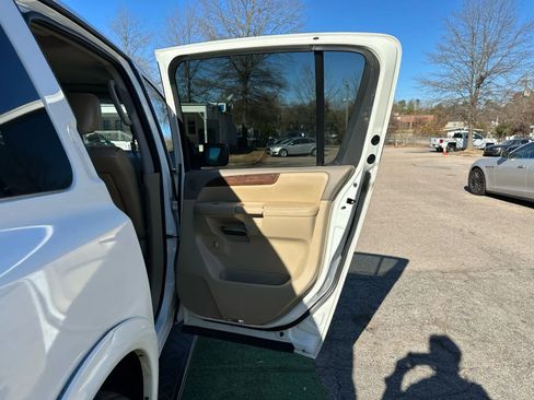 Used 2012 Nissan Armada Platinum image 17